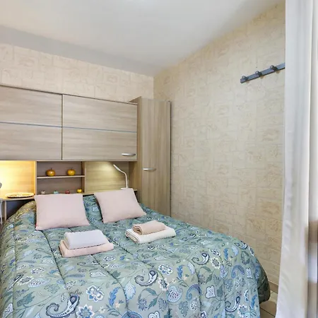 Le Cardoue Entre Terre Et Holiday home