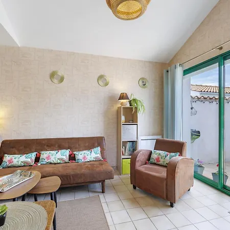 Holiday home Le Cardoue Entre Terre Et Saint-Gervais (Vendee)