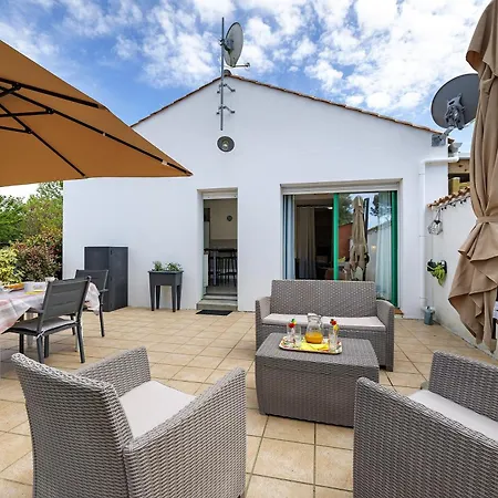 Holiday home Le Cardoue Entre Terre Et Saint-Gervais (Vendee)